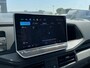 Volkswagen Crafter 35 2.0 TDI L3H3 Highline 140 Pk Automaat | Trekhaakvoorbereiding | App-Connect | 3 Zits