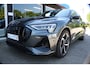 Audi E-tron 55 quattro S edition 95 kWh | Pano | Trekhaak | Matrix | Keyless |