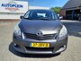 Toyota Verso 1.8 VVT-i Aspiration 7p.Nette in Nederland nieuw geleverde 7 persoons Verso met trekhaak en cruisecontrol!