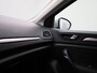 Renault Megane Estate TCe 140 Equilibre | Easy Link multimediasysteem met Apple CarPlay & Android Auto | Climate Control | Pack Style = lichtmetalen velgen + dakrails | Metaalkleur | Parkeersensoren v+a |