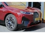 BMW iX xDrive40 77kWh Sport pakket | Pano | Trekhaak | Massage