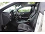 Mercedes-Benz CLA Shooting Brake 250 OrangeArt Edition / Camera / Panoramadak / Memory seats / 18'' / Leder / Groot Navi. / Dodehoek / Nightpakket / Stoelverwarming / Cruise Control