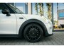 MINI Cooper 3-Deurs Aut. | Chili Business | Sportstoelen | 17" LM Velgen | LED | Climate Control | Cruise Control | Dealeronderhouden |