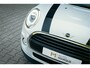 MINI Cooper 3-Deurs Aut. | Chili Business | Sportstoelen | 17" LM Velgen | LED | Climate Control | Cruise Control | Dealeronderhouden |