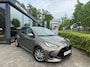 Toyota Yaris 1.5 Hybrid Dynamic/LMV/STOEL-EN STUURVERWARMING/CARPLAY/KEYLESS ENTRY