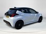 Toyota Yaris 1.5 Hybrid Executive | Navigatie | Parkeercamera | 17 inch LM-velgen | Stof / lederen bekleding |