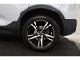 Volvo XC40 1.5 T3 R-Design | Stoel & stuurverwarming | Trekhaak | Camera | Navigatie | Achterbankverwarming | Leder/Alcantara | Full LED