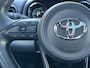 Toyota Yaris 1.5 Hybrid Executive | Panoramadak | JBL audio | Parkeersensoren | 17 inch glanzend zwarte velgen |