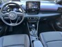 Toyota Yaris 1.5 Hybrid Executive | Panoramadak | JBL audio | Parkeersensoren | 17 inch glanzend zwarte velgen |