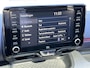 Toyota Yaris 1.5 Hybrid Executive | Panoramadak | JBL audio | Parkeersensoren | 17 inch glanzend zwarte velgen |