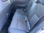 Toyota Yaris 1.5 Hybrid Executive | Panoramadak | JBL audio | Parkeersensoren | 17 inch glanzend zwarte velgen |