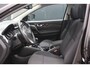 Nissan Qashqai 1.5 dCi Connect Edition | Trekhaak | Panorama dak | Parkeersensoren V/A | Cruise control | Navigatie | 360° camera | DAB | Lichtmetalen velgen 18"