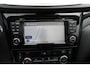 Nissan Qashqai 1.5 dCi Connect Edition | Trekhaak | Panorama dak | Parkeersensoren V/A | Cruise control | Navigatie | 360° camera | DAB | Lichtmetalen velgen 18"