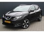Nissan Qashqai 1.5 dCi Connect Edition | Trekhaak | Panorama dak | Parkeersensoren V/A | Cruise control | Navigatie | 360° camera | DAB | Lichtmetalen velgen 18"