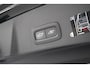 Volvo XC40 1.5 T5 263pk Recharge R-Design Automaat | Trekhaak | Achteruitrijcamera | Stoelverwarming | Stuurverwarming