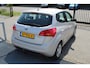 Kia Venga 1.4 CVVT Seven Airco/Cruise control/Navigatie/Achteruitrijcamera/Trekhaak/Multifunctioneel stuurwiel/Spraakbediening/Bluetooth/Elektrische ramen/Elektrisch verstelbare spiegels.