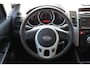 Kia Venga 1.4 CVVT Seven Airco/Cruise control/Navigatie/Achteruitrijcamera/Trekhaak/Multifunctioneel stuurwiel/Spraakbediening/Bluetooth/Elektrische ramen/Elektrisch verstelbare spiegels.