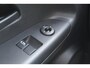 Kia Venga 1.4 CVVT Seven Airco/Cruise control/Navigatie/Achteruitrijcamera/Trekhaak/Multifunctioneel stuurwiel/Spraakbediening/Bluetooth/Elektrische ramen/Elektrisch verstelbare spiegels.