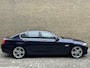 BMW 5-Serie 528i High Executive Automaat | Lederen bekleding | Bi-Xenon | Navigatie | Elektrische stoelen met memory | 20 inch lichtmetalen velgen | Elektrische trekhaak | PDC voor+achter | Keurig onderhouden!