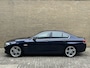 BMW 5-Serie 528i High Executive Automaat | Lederen bekleding | Bi-Xenon | Navigatie | Elektrische stoelen met memory | 20 inch lichtmetalen velgen | Elektrische trekhaak | PDC voor+achter | Keurig onderhouden!
