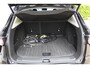 Lynk & Co 01 1.5 | Panorama dak | 360' Camera | Elektrische kofferbak | Bestuurdersstoel elektrisch verstelbaar met geheugen | Parkeersensoren V+A | Navigatie | Climate controle | Stoelverwarming | Digital cockpit | Adaptive cruise | Apple CarPlay/Android auto | Keyless Go | 20 Inch LMV |