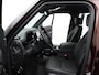 Land Rover Defender 110 2.0 P300e 110 Sedona Edition | Elektrische trekhaak | Urban achterspoiler | Spatlappen | Cold Climate Pack | Sedona Red Pack