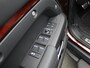 Land Rover Defender 110 2.0 P300e 110 Sedona Edition | Elektrische trekhaak | Urban achterspoiler | Spatlappen | Cold Climate Pack | Sedona Red Pack
