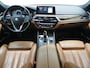 BMW 5-Serie Touring 530i High Executive | Head Up | Leder | Keyless | Camera | Trekhaak