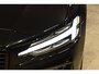 Volvo V60 T6 350PK AWD Ultra Dark / Navigatie / Adaptieve Cruisecontrol / Elektrische Stoelen / Harman Kardon / LM Velgen / Trekhaak /