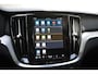 Volvo V60 T6 350PK AWD Ultra Dark / Navigatie / Adaptieve Cruisecontrol / Elektrische Stoelen / Harman Kardon / LM Velgen / Trekhaak /