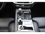 Volvo V60 T6 350PK AWD Ultra Dark / Navigatie / Adaptieve Cruisecontrol / Elektrische Stoelen / Harman Kardon / LM Velgen / Trekhaak /