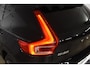 Volvo EX40 252PK Single Motor Extended Range Plus / Navigatie / 360 Camera / Stuur-Stoelverwarming / Adaptieve Cruisecontrol / LM Velgen / Trekhaak /
