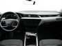 Audi E-tron 55 quattro Business edition 95 kWh | Afneembare trekhaak | Appconnect | Achteruitrij camera | Navigatie | Wifi | Parkeesensoren voor en achter | Electr.bedienbare voorstoelen |  Bestuurdersstoel met geheugen  | Bluetooth |
