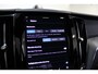 Volvo XC60 T8 455PK Ultra Black Edition | Full Option!! | Luchtvering | B&W Audio | 360° | Massage/Ventilatie | Trekhaak