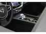 Volvo XC60 T8 455PK Ultra Black Edition | Full Option!! | Luchtvering | B&W Audio | 360° | Massage/Ventilatie | Trekhaak
