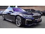 BMW 7-Serie M760Li xDrive High Executive | Massage | TV | Koelbox | HuD | BMW Drive Assisted | 360 cam | Stoelkoeling | Bowers |