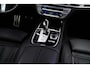 BMW 7-Serie M760Li xDrive High Executive | Massage | TV | Koelbox | HuD | BMW Drive Assisted | 360 cam | Stoelkoeling | Bowers |