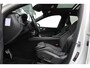 Volvo XC60 Recharge T6 AWD R-Design | Schuif/kanteldak | Blis | 21" LMV | Camera | Draadloze telefoonlader \ Styling kit