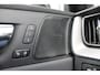 Volvo XC60 Recharge T6 AWD R-Design | Schuif/kanteldak | Blis | 21" LMV | Camera | Draadloze telefoonlader \ Styling kit