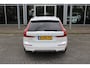 Volvo XC60 Recharge T6 AWD R-Design | Schuif/kanteldak | Blis | 21" LMV | Camera | Draadloze telefoonlader \ Styling kit
