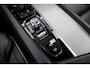 Volvo XC60 Recharge T6 AWD R-Design | Schuif/kanteldak | Blis | 21" LMV | Camera | Draadloze telefoonlader \ Styling kit