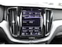 Volvo XC60 Recharge T6 AWD R-Design | Schuif/kanteldak | Blis | 21" LMV | Camera | Draadloze telefoonlader \ Styling kit