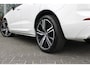 Volvo XC60 Recharge T6 AWD R-Design | Schuif/kanteldak | Blis | 21" LMV | Camera | Draadloze telefoonlader \ Styling kit