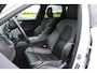 Volvo XC60 Recharge T6 AWD R-Design | Schuif/kanteldak | Blis | 21" LMV | Camera | Draadloze telefoonlader \ Styling kit