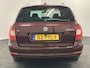 Skoda Superb Combi 1.8 TSI Elegance Business Line LEDER STOELVERWARMING CRUISE CONTROL CLIMATE CONTROL BLUETOOTH TELEFOON ACHTERUITRIJCAMERA ZEER MOOI !!