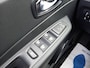 Renault Captur 1.2 TCe Intens - AUTOMAAT - CARPLAY/ANDROID - CLIMATE - CRUISE - FULL LED - NL AUTO - WIT METALLIC