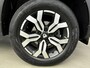 Dacia Duster 1.0 TCe Bi-Fuel Prestige 100PK | Navigatie | Leder | Achteruitrijcamera | Stoelverwarming | Climate Control | Bullbar | 17'' Inch Lichtmetalen Velgen | Privacy Glass