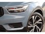 Volvo XC40 2.0 B3 163PK AUTOMAAT R-DESIGN Panodak | Adapt.Cruise | Navi | 360 Camera | NL Auto | Harman&Kardon | Led | Memory | 20 Inch Lm |