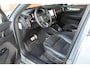 Volvo XC40 2.0 B3 163PK AUTOMAAT R-DESIGN Panodak | Adapt.Cruise | Navi | 360 Camera | NL Auto | Harman&Kardon | Led | Memory | 20 Inch Lm |