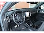 Volvo XC40 2.0 B3 163PK AUTOMAAT R-DESIGN Panodak | Adapt.Cruise | Navi | 360 Camera | NL Auto | Harman&Kardon | Led | Memory | 20 Inch Lm |